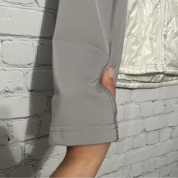 The North Face Flight Series Primaloft Women's Gray White Jacket XL Lightweight - Picture 2 of 8